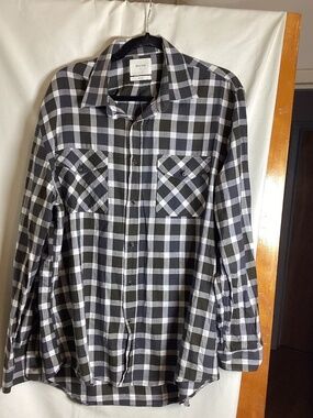 Billy Reid  Standard fit 100% Cotton checkered shirt SZ L
